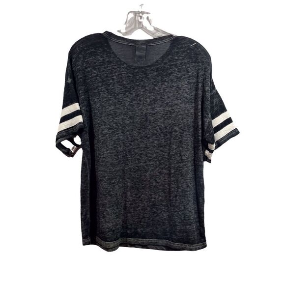 Modern Lux Graphic Tee - Picture 2 of 15